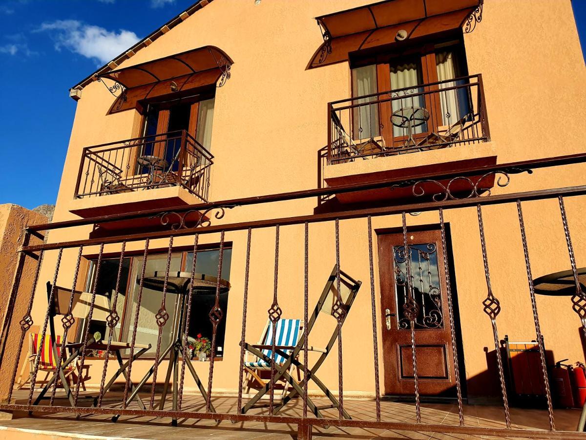 Nikolo Inn Stepantsminda Exterior photo